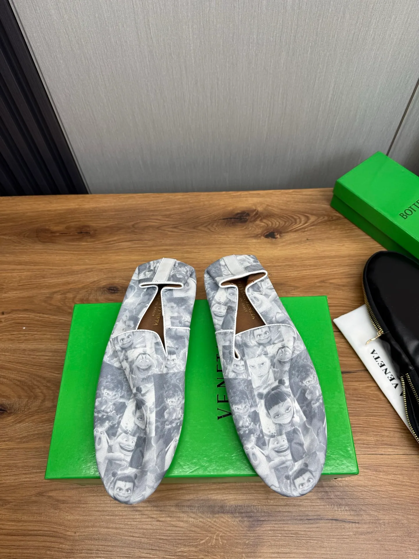 Men's shoes 💰460💰 BV - popular wallet shoes 👟 Casual, fashionable and comfortable 🔗 Good partner for travel ✅ Imported Nezha series printed fabric + imported cowhide. Original rubber outsole, available all year round 👏 Size: 38-45 (38.45 custom-made, non-refundable)